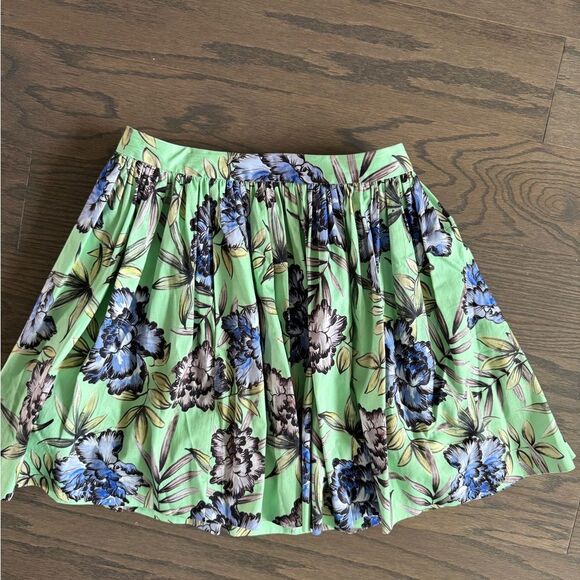 Alice + Olivia Green Floral Pleated Tania Skirt – Size 6 - Picture 2 of 5
